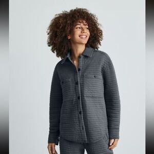 Everlane The organic cotton quilted shirt jacket